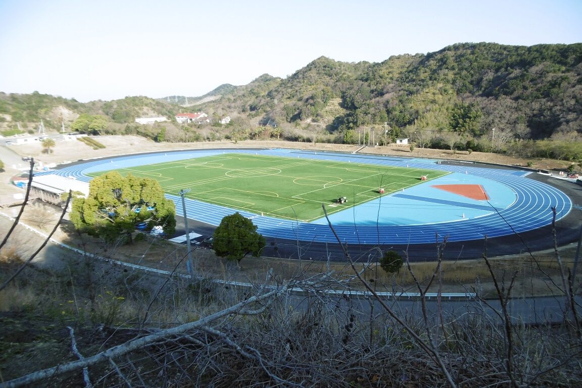 第73回全日本実業団アーチェリー大会 会場の南山スポーツ公園陸上競技場